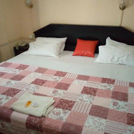 To Be Hotel Kumasi Esterno foto