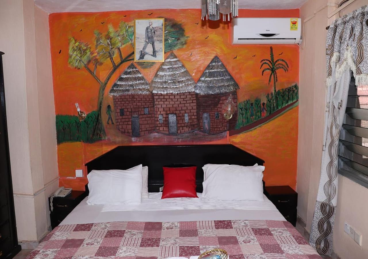 To Be Hotel Kumasi Esterno foto